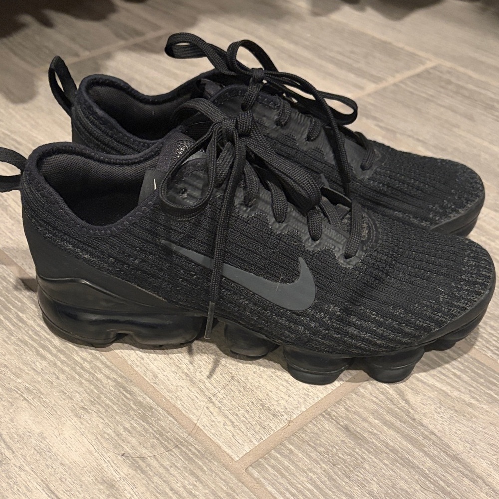 Nike Kids Black Knit Air VaporMax Sneakers